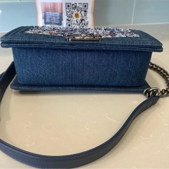 Chanel Boy Bag Blue Denim Tweed Limited Edition - Picture 8 of 16